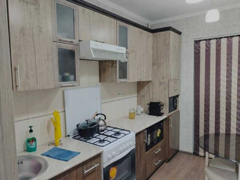 ул.А.Фитрата ор-р №5 Роддом 77-серия 3\3\5 Хорошее состояние S=70м2