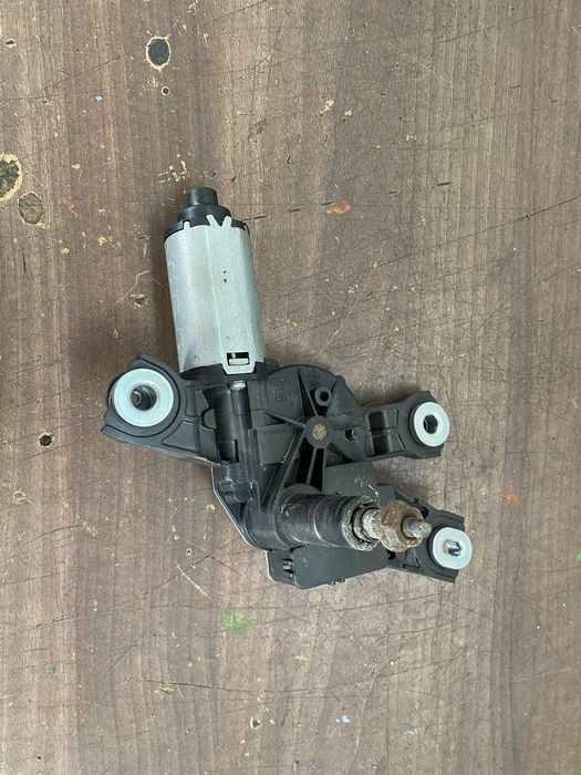 Motoras stergator luneta vw tiguan 5n 5n0955711A