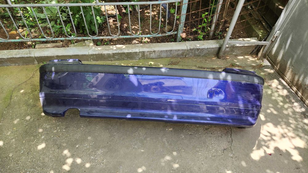 Bara fata spate BMW E46 compact completa cu grile, proiectoare