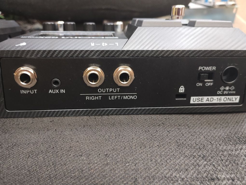 ZOOM G2X four - нов