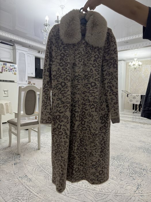 Пальто новое 42-44р