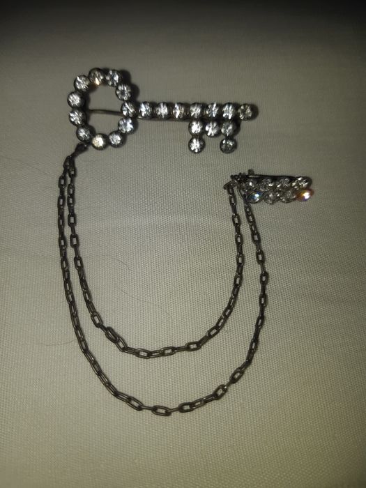 Винтажная  брошь  шатлен и Кулон 60х годов  серебро