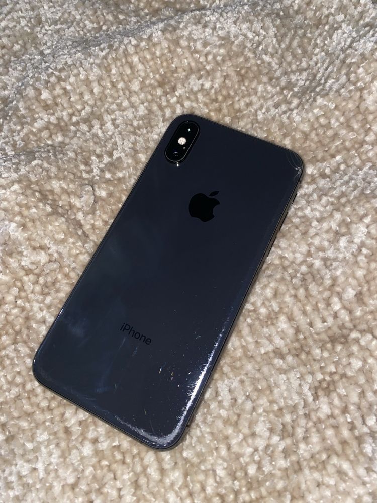 продам айфон xs