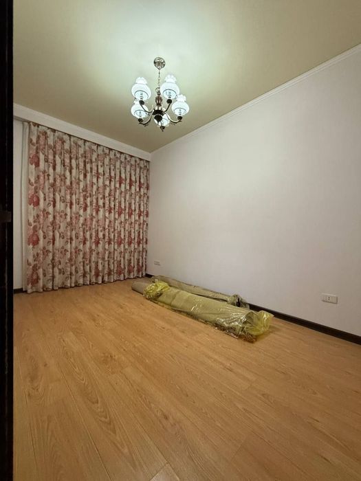 Срочно продаётся 5 ком Новмоскоски офис