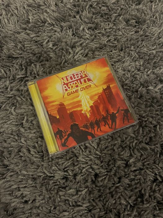 Метъл диск на група Nuclear Assault