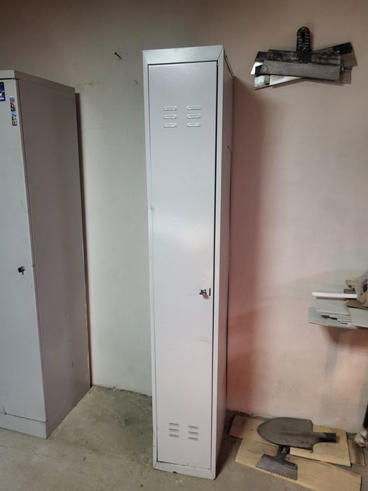 Шкаф металлический