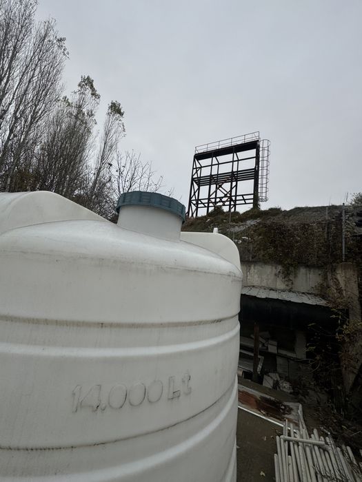 Чисто нови полипропиленови цистерни 3 броя по 14.000 литра
