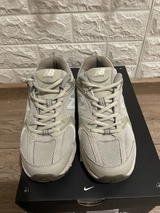 Дамски обувки New Balance 530 номер 38