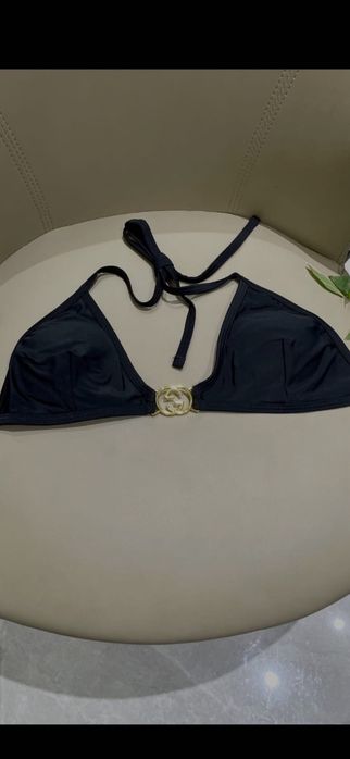 Costum de baie Gucci, model 2026