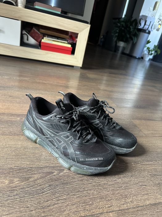 Обувки Asics като нови