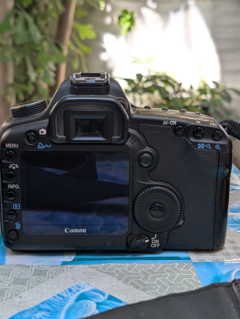 Canon 5D Mark II Body+Lens+Card+Battery+Bag