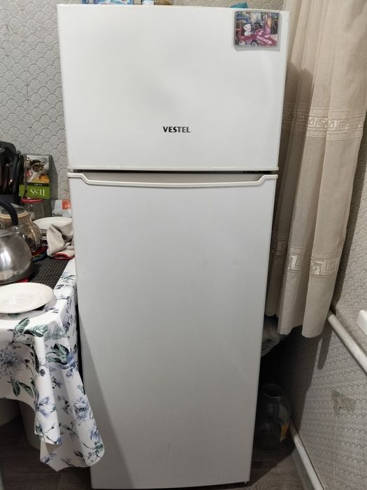 Холодильник бу в рабочем состоянии