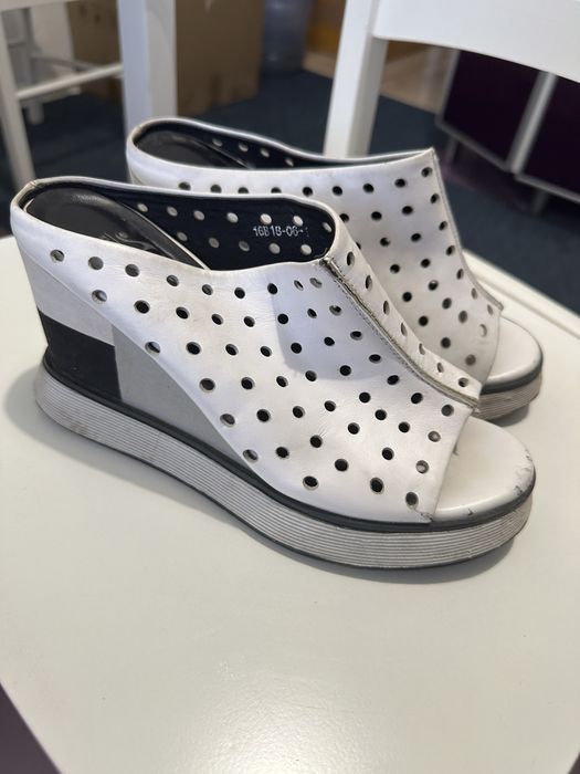 Босоножки на платформе