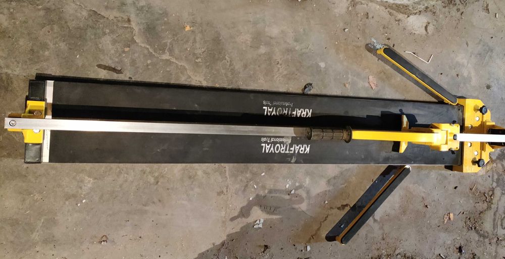 Машина за рязане на теракот 120 см.