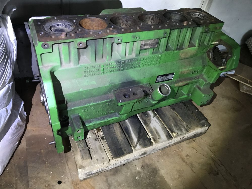 Блок двигателя John Deere 6081