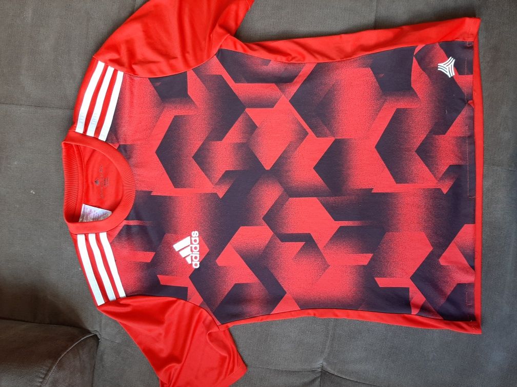 Тениска adidas predator