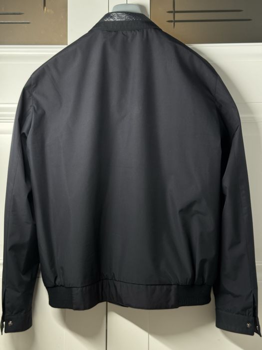 Продаю стильную тёмно-синюю мурскую ветровку