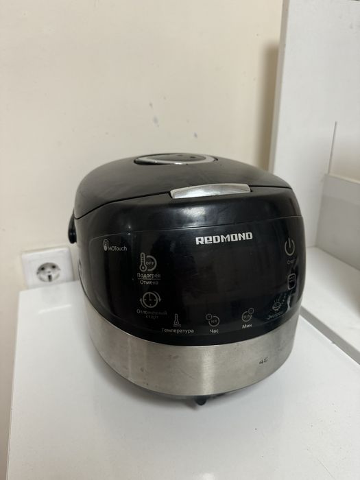 Мультиварка Redmont