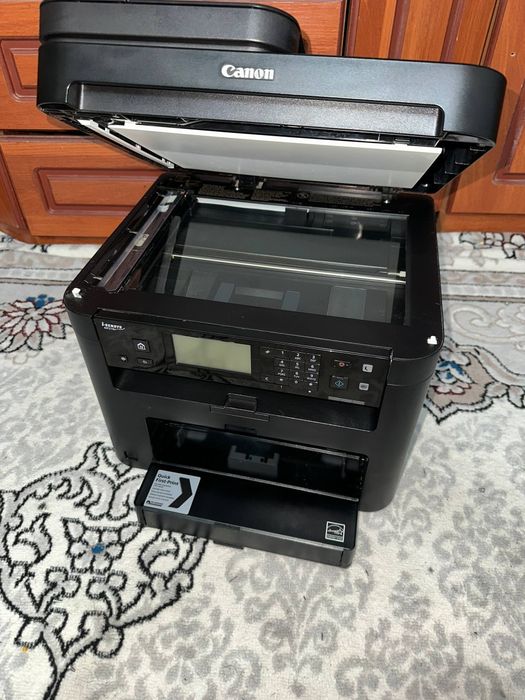 Срочно продам лазерный черно белый принтер 4в1