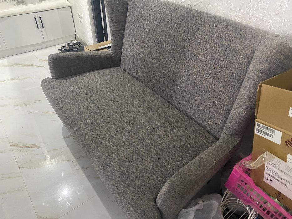 Куханный диван.