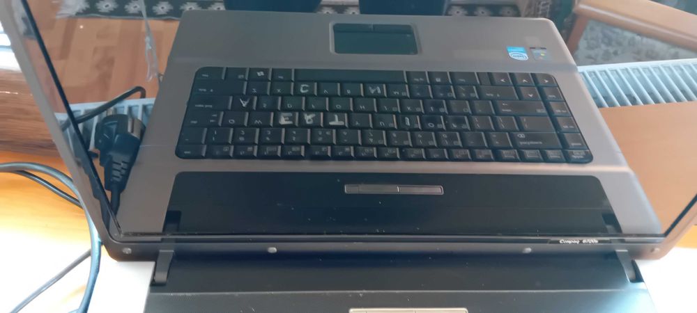 Vand leptop hp compaq 6720s