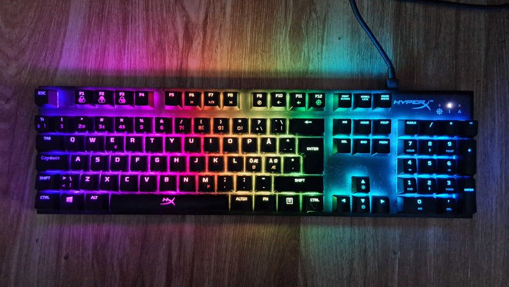 Vand Tastatura Gaming Mecanica HyperX Alloy Origins RGB la 100lei