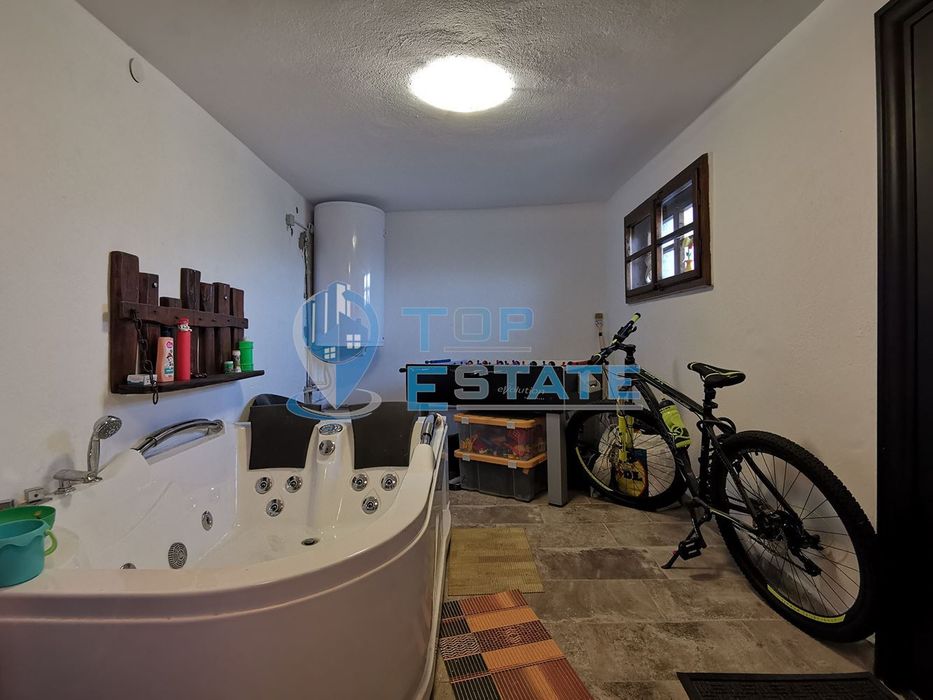 Продава се Къща в Велико Търново, Център - 162 кв.м за 1525 €/кв.м - Снимка #10