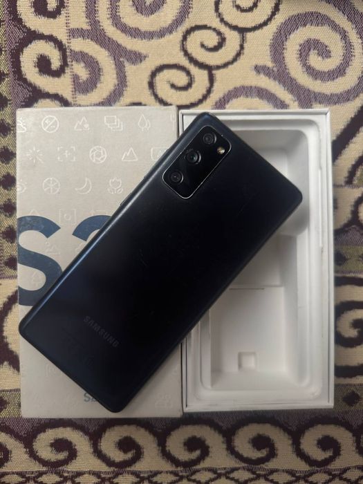 Samsung S20 FE satiladi!
