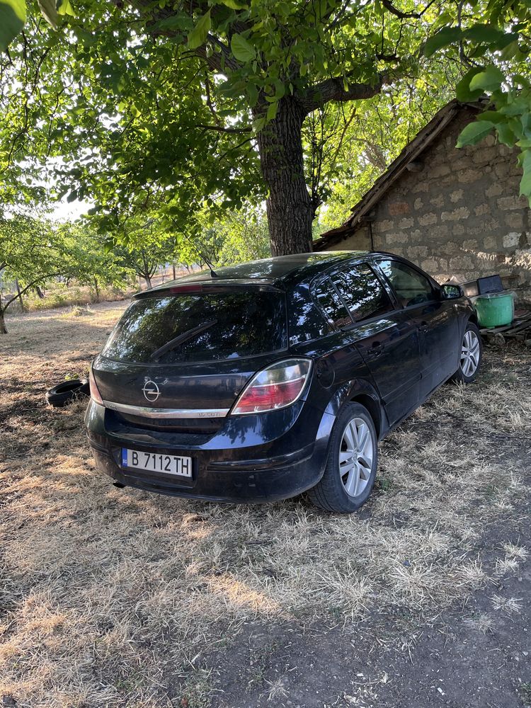 Opel Astra 2007 Hatchback за части