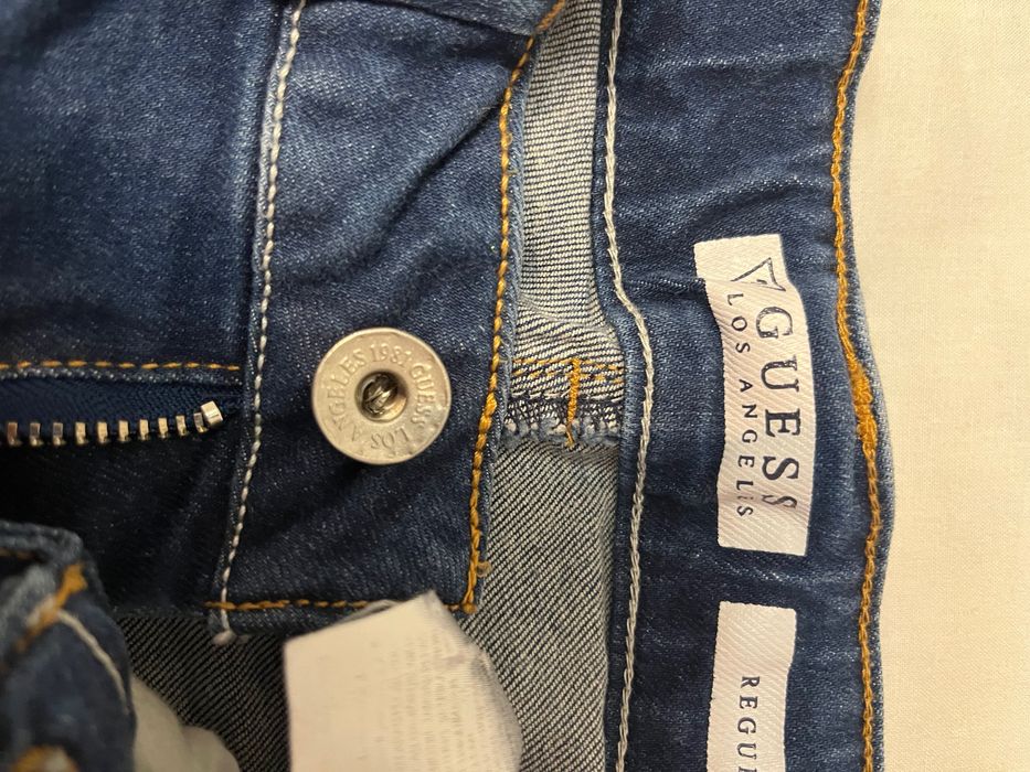 Детски дънки Guess