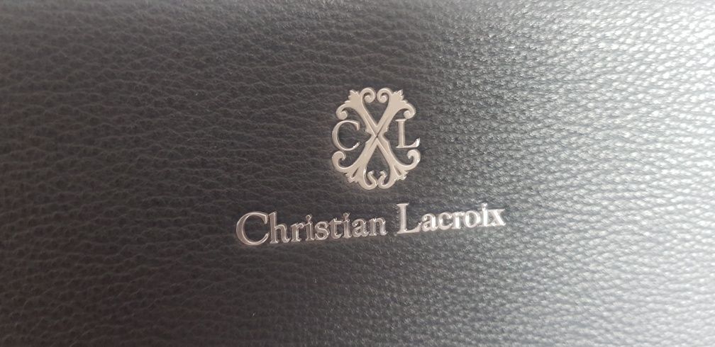 Нова оригинална чанта на Кристиан Лакроа!