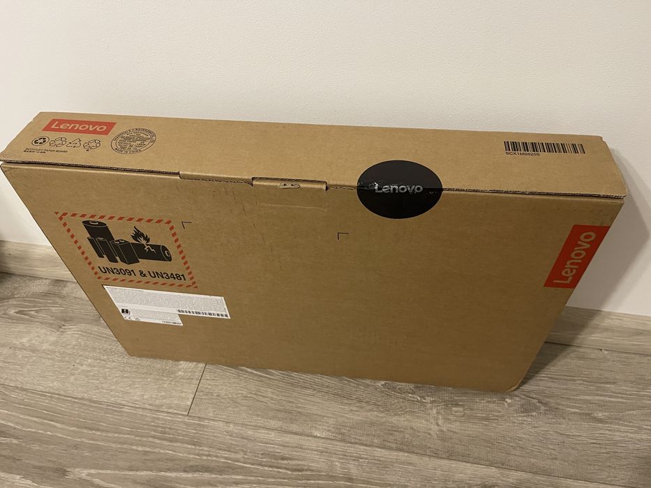 Laptop Gaming Lenovo LOQ 15IAX9 NOU sigilat