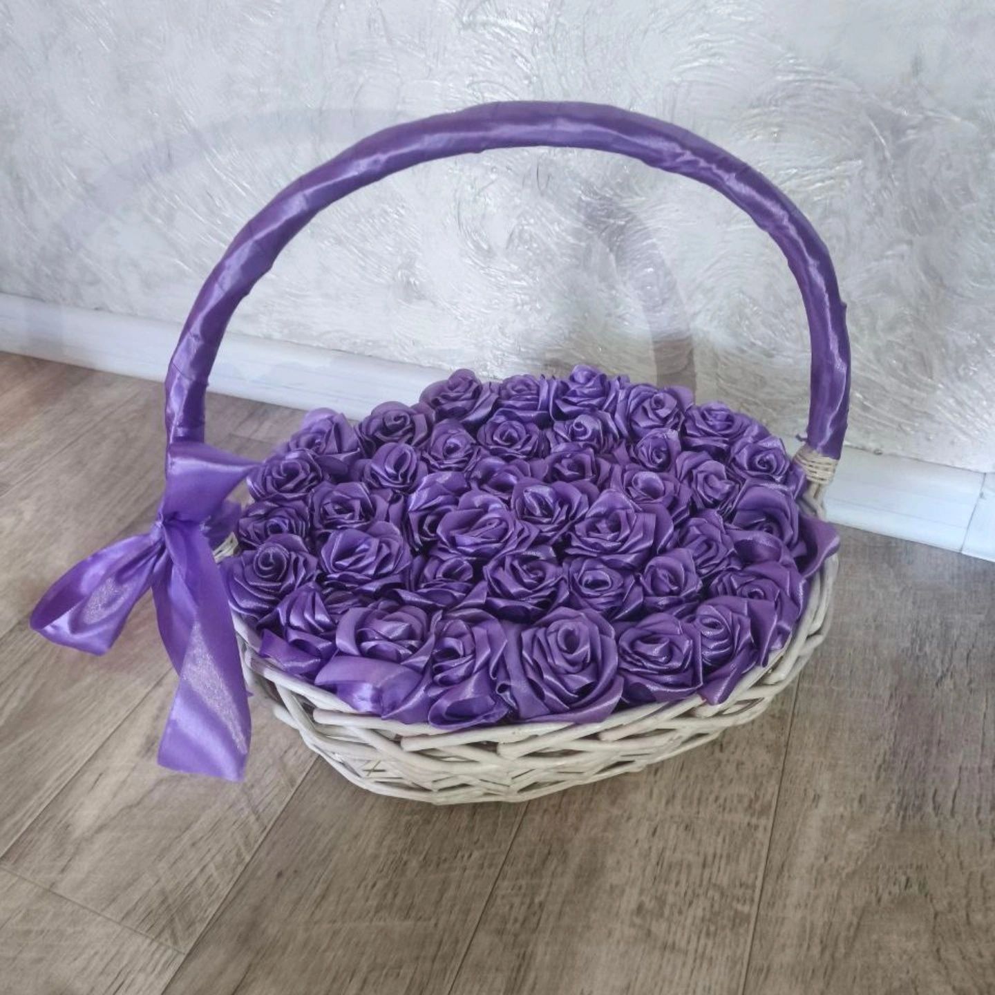 Цветы из атласных лент