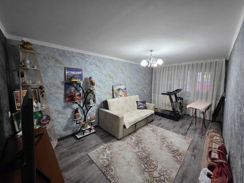 Продается 4-комнатная квартира с ремонтом и мебелью в Ак-Каваке