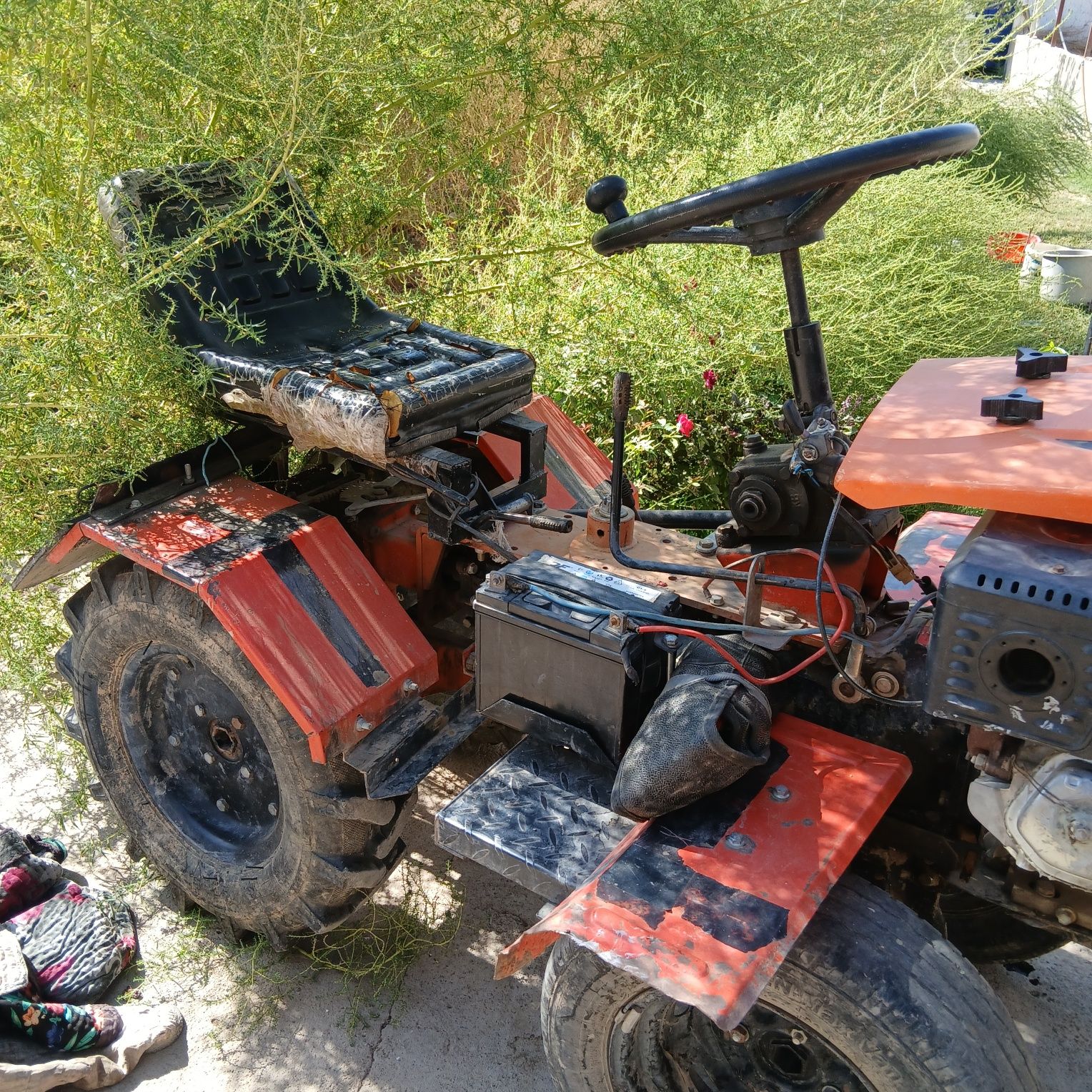 Mini traktor  moto kultuvator garantya
