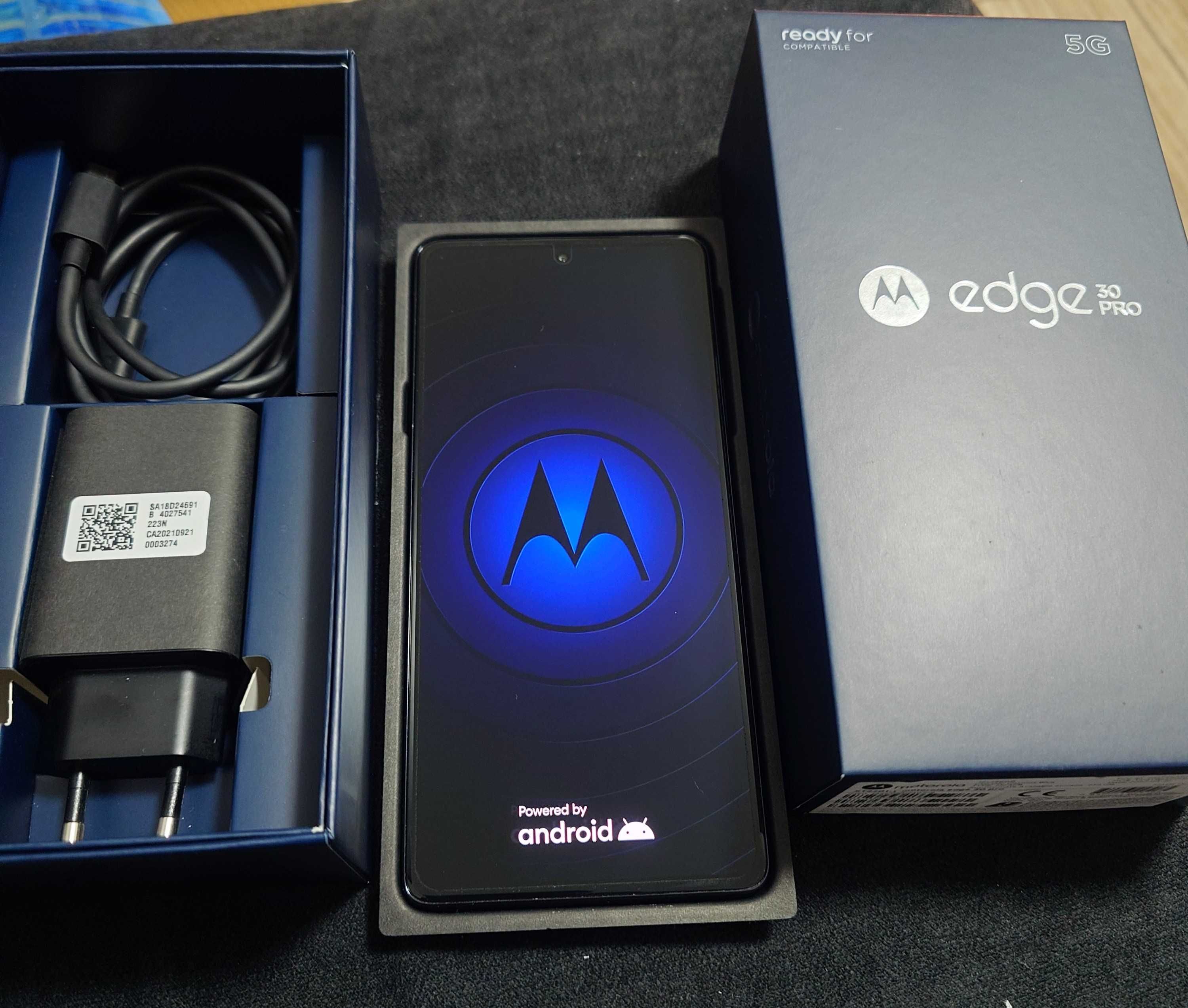 Motorola Edge 30 Pro  с гаранция