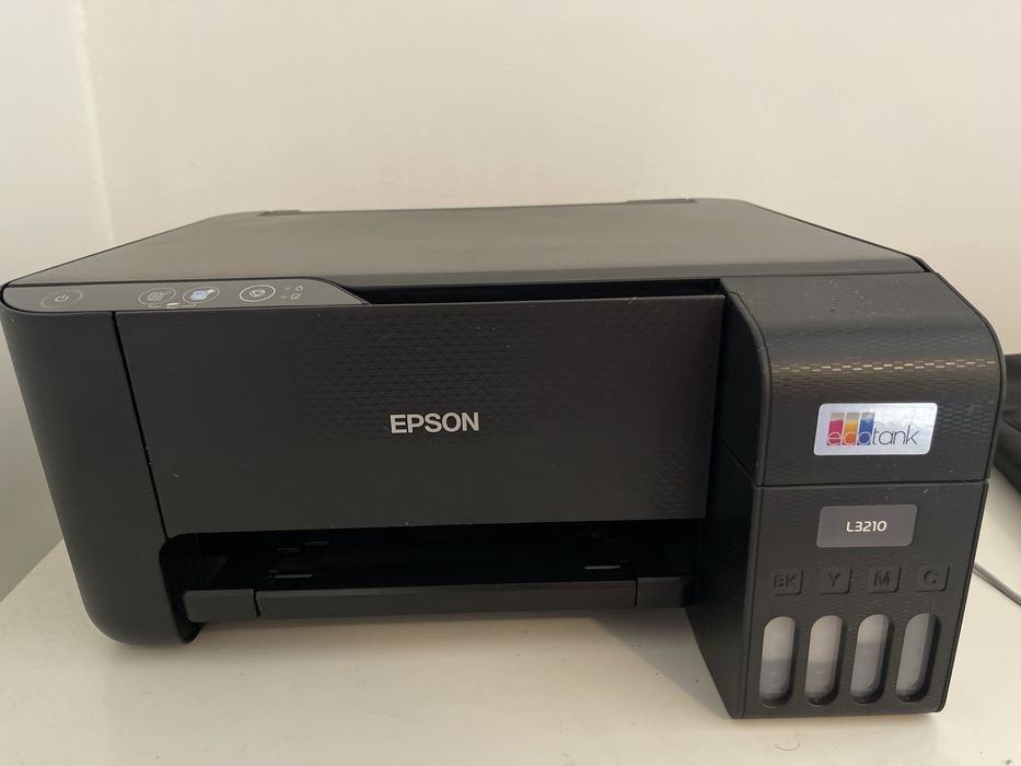Imprimanta Epson L3210, foarte putin folosita