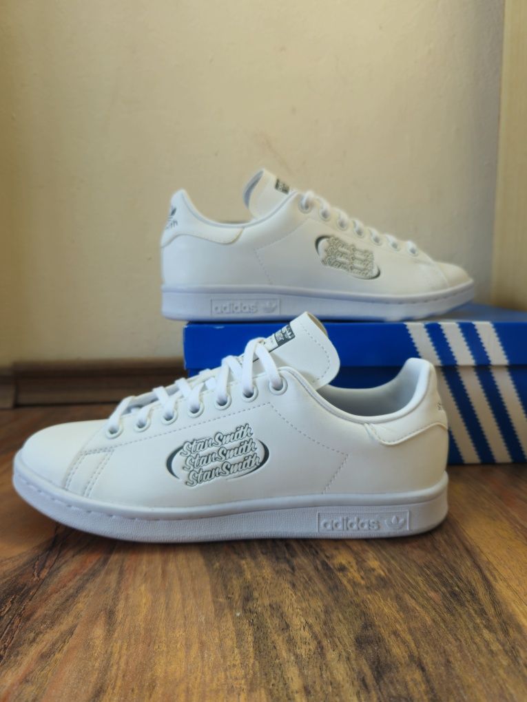 Кецове Adidas Stan Smith J