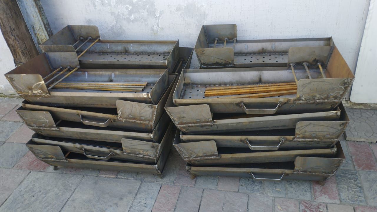 Мангал со сьемными ножками и разборный