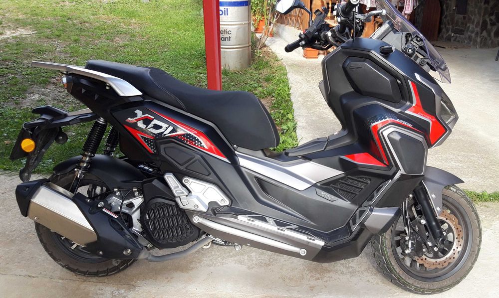 Scuter Daytona Virtus 125 , în garanție și cu acte, înmatriculat