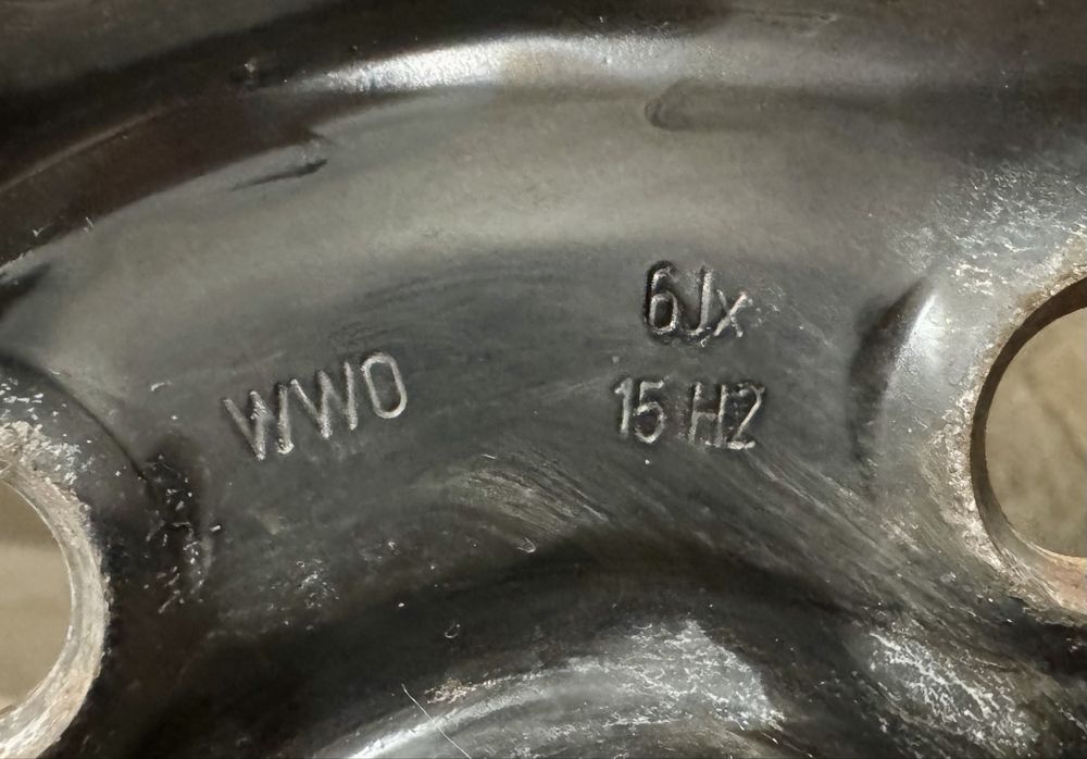 Зимни гуми с оригинални джанти от VW Caddy; 195 65 15