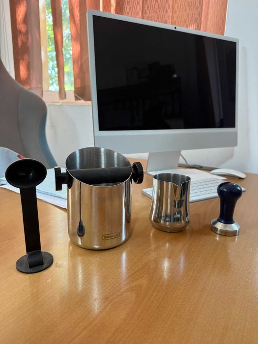 Espressor manual DELONGHI Dedica Style EC685.M + Rasnita + Accesorii