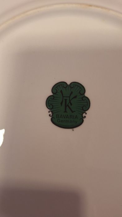 4 бр. десертни чинии от фин Немски порцелан с принт теменужки