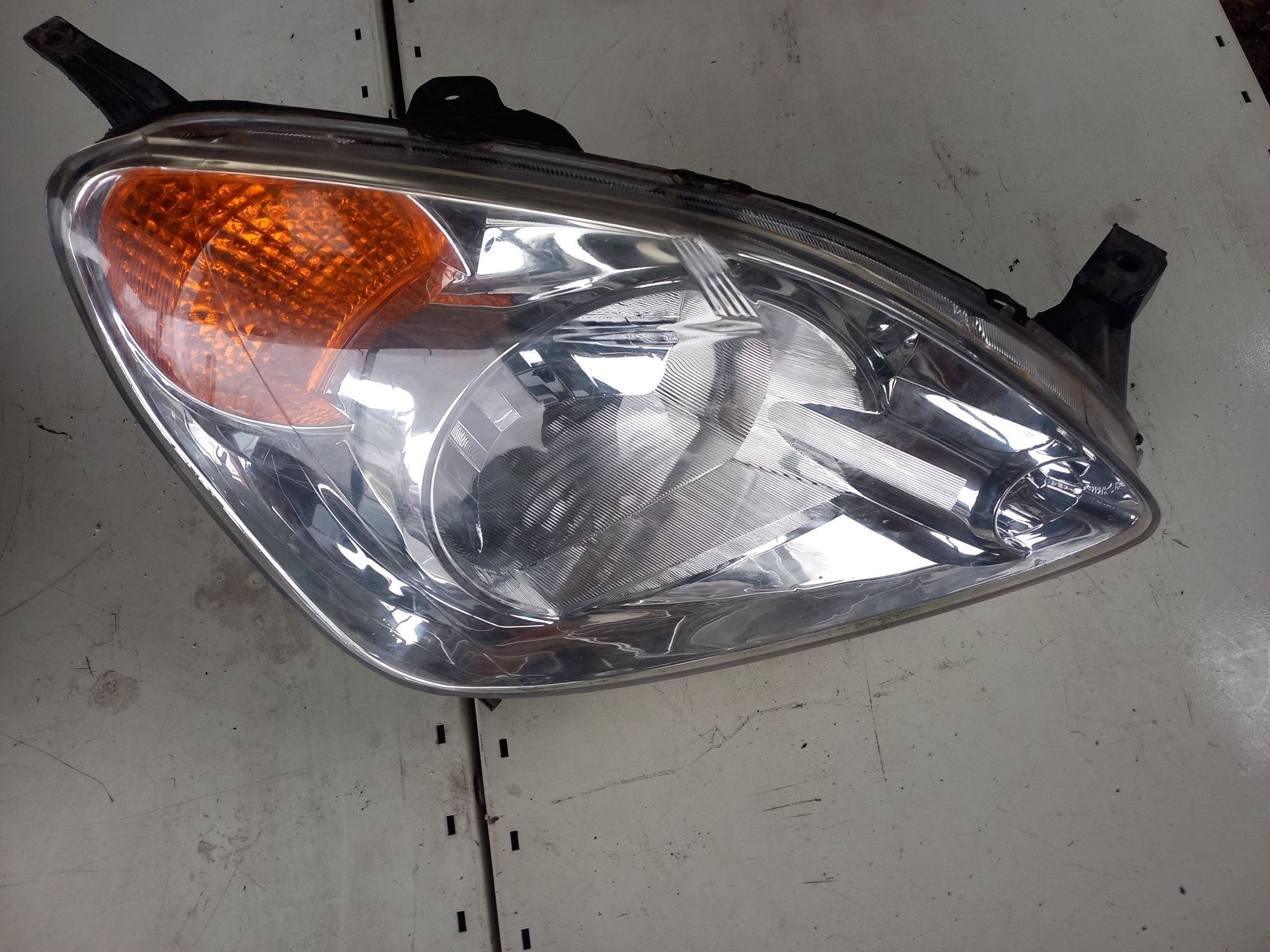 Фарове за Honda CR-V 2