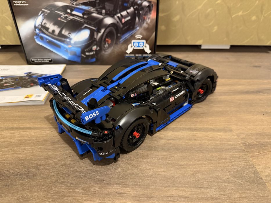 Lego 42176 Porsche GT4 Control