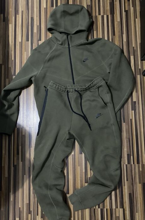 Nike tech fleece екип оригинален - зелен