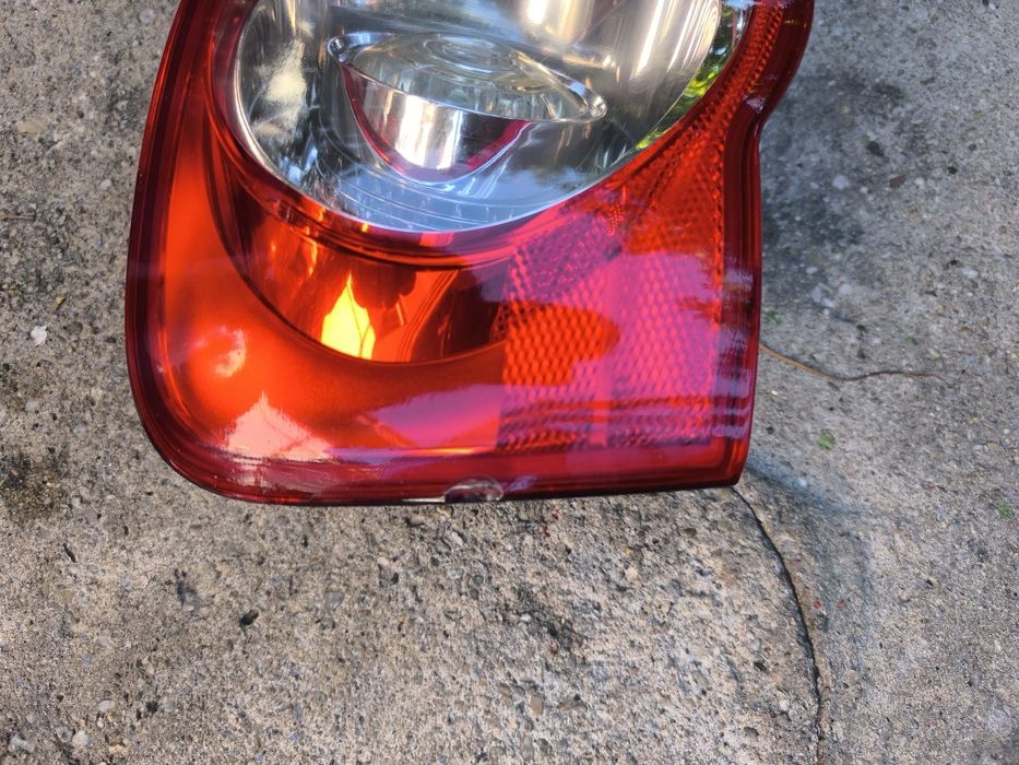 Stop / stopuri / triple Vw Passat B6 sedan