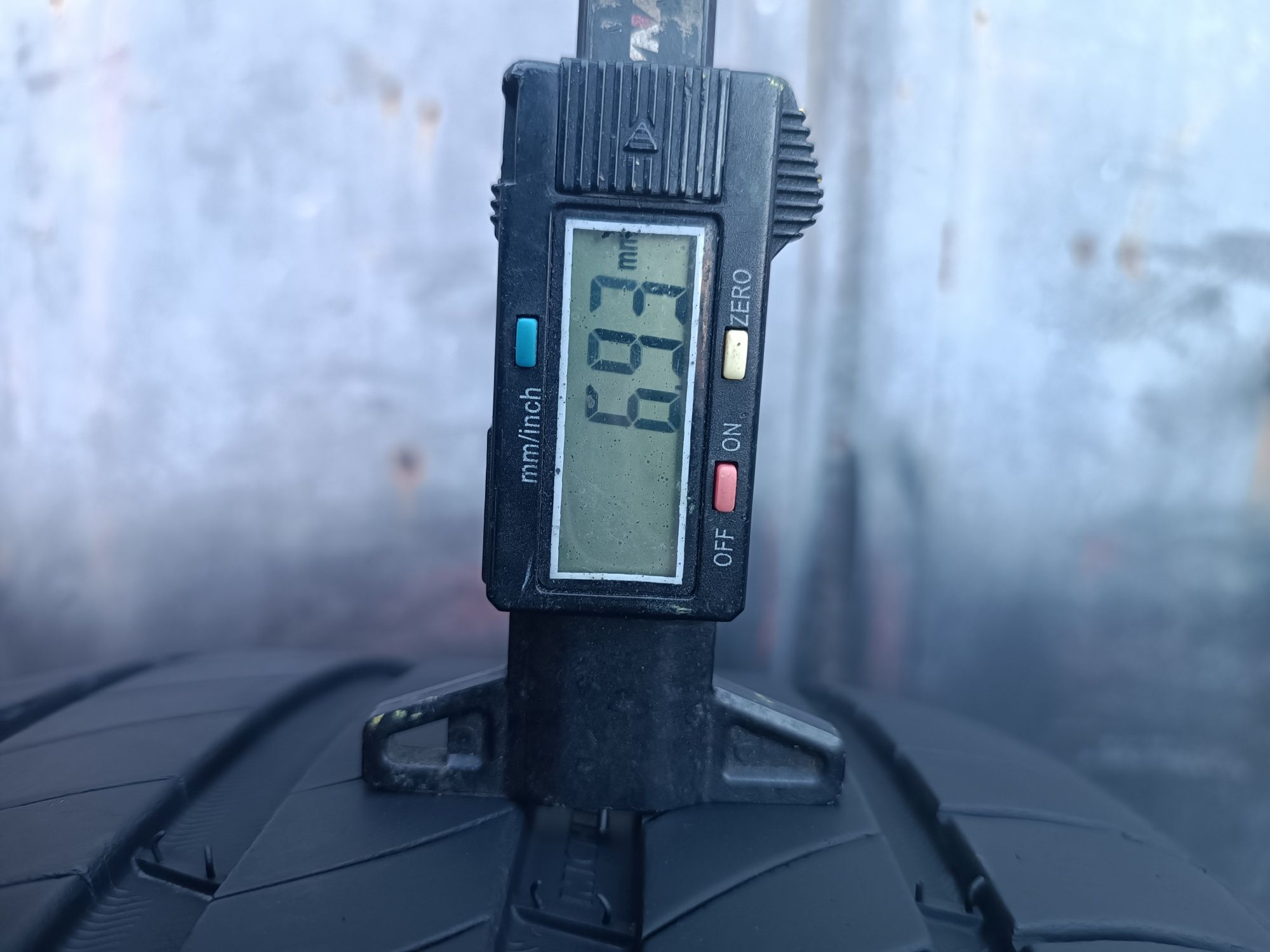 245/40/18 Michelin Дот 1023