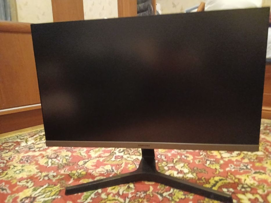 Монитор 75 герц.