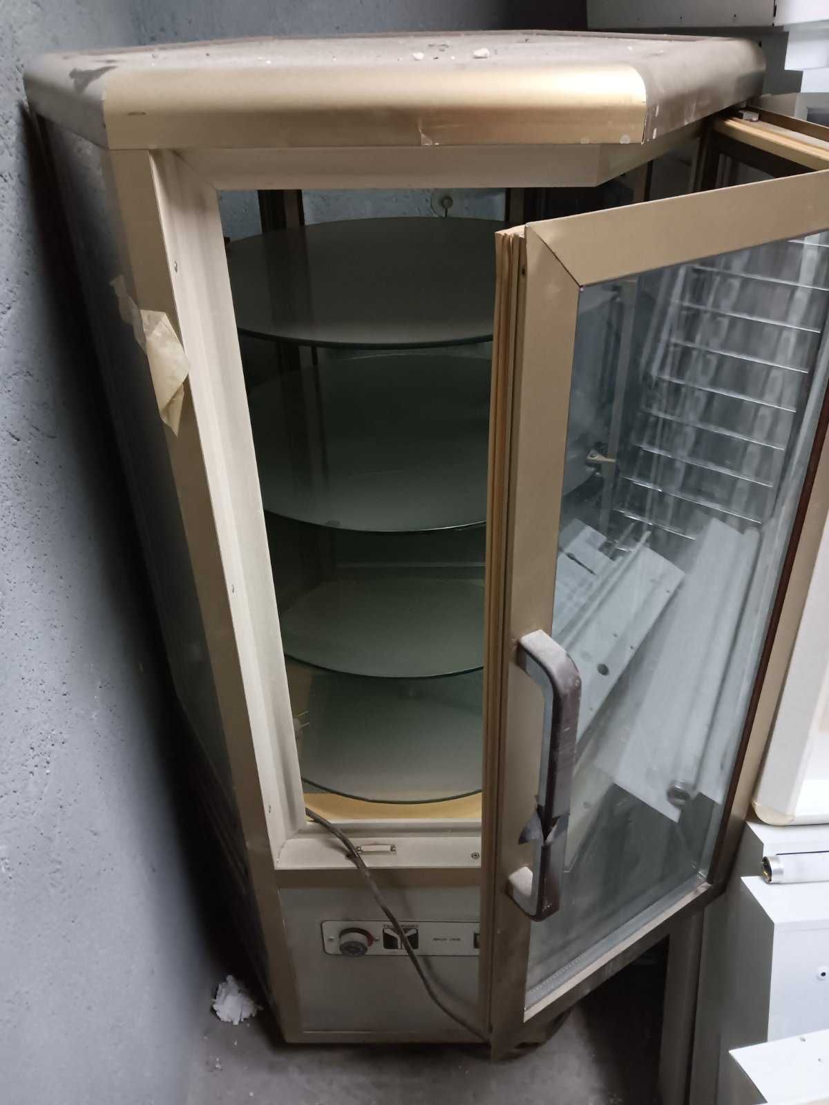 Професионална хладилна витрина за торти въртяща